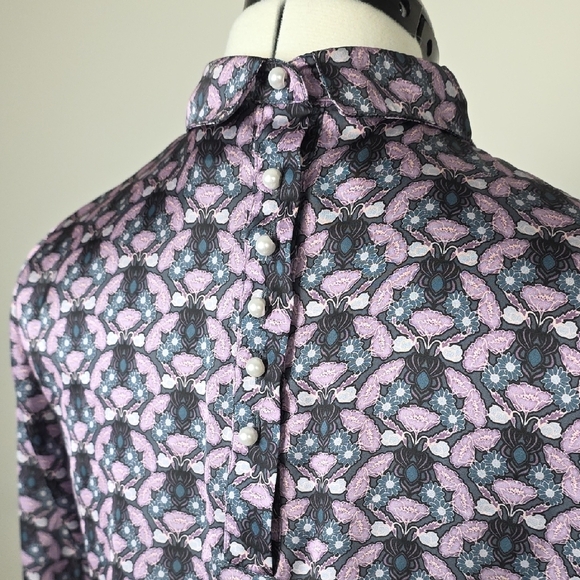 Tristan Floral Print Blouse with Bell Sleeves & Pearl Back Buttons – Size P/S - Picture 9 of 11